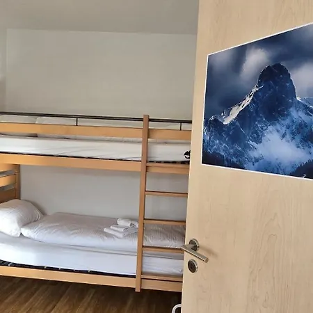 House Of Full Daire Thun